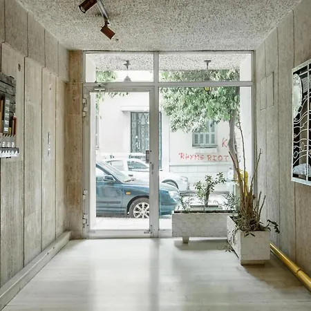 Koukaki With A Sunny Balcony, Near The Acropolis 아파트 아테네